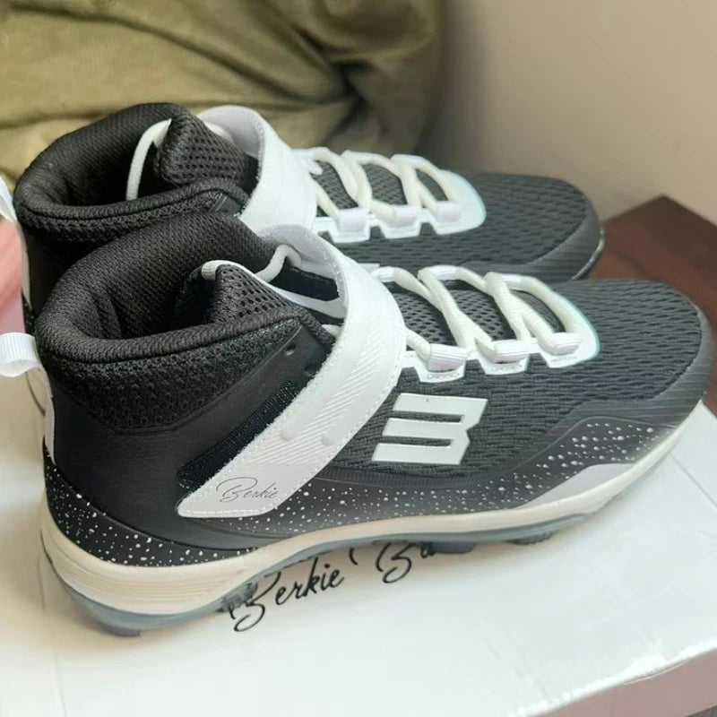 2025 New Baseball shoes Man Black White Sports Shoes Men Breathable Outdoor Lawn Court Shoes Anti Slip Baseball Training Shoe