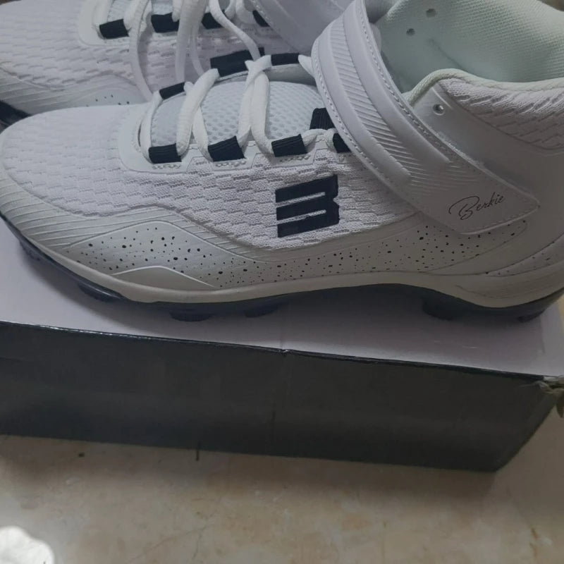 2025 New Baseball shoes Man Black White Sports Shoes Men Breathable Outdoor Lawn Court Shoes Anti Slip Baseball Training Shoe